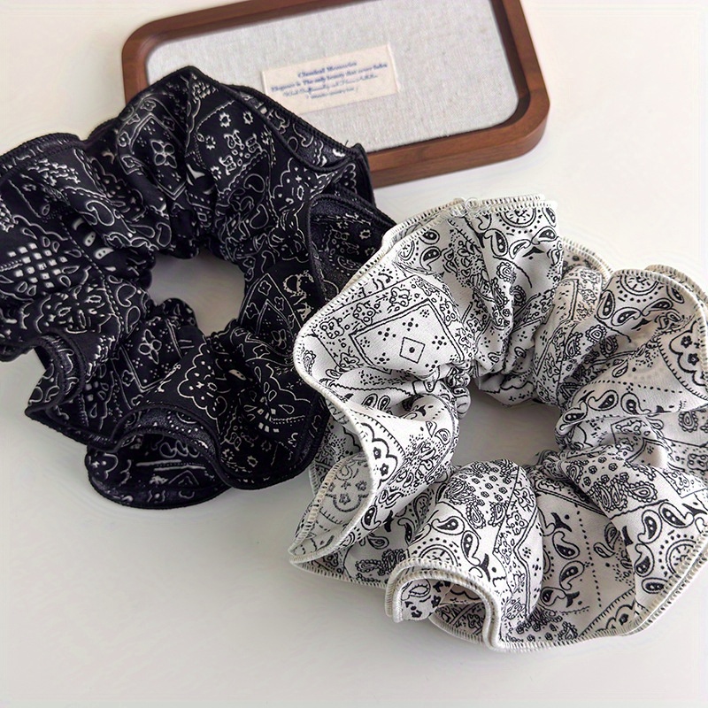 Elegant Black and White Fabric - đánh giá và giá Travel Accessories Aesthetic