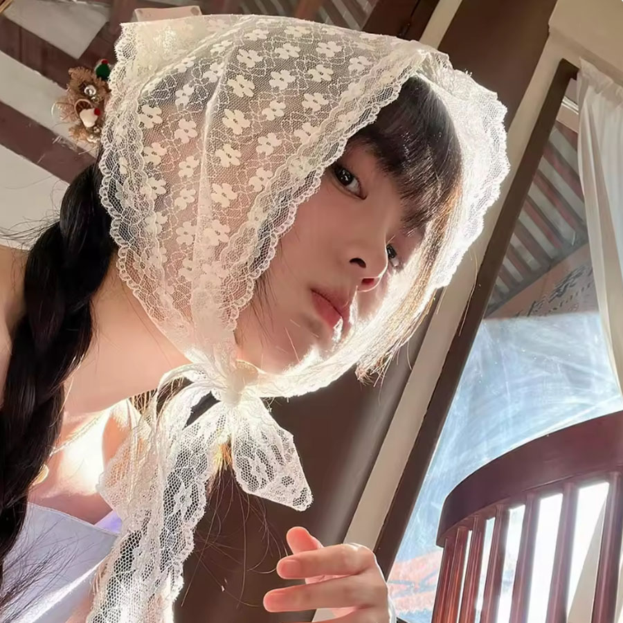 1PC Triangle Lace Scarf White  - đánh giá và giá Travel Accessories Aesthetic